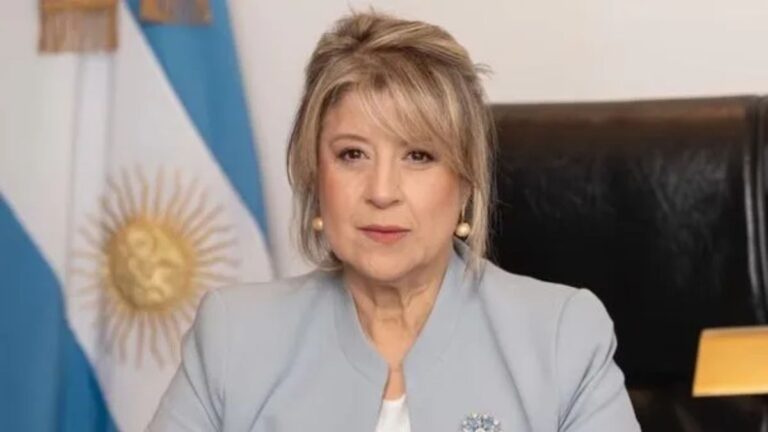 Alejandra Monteoliva endurecerá el protocolo antipiquetes: habrá revisión de mochilas y banderas