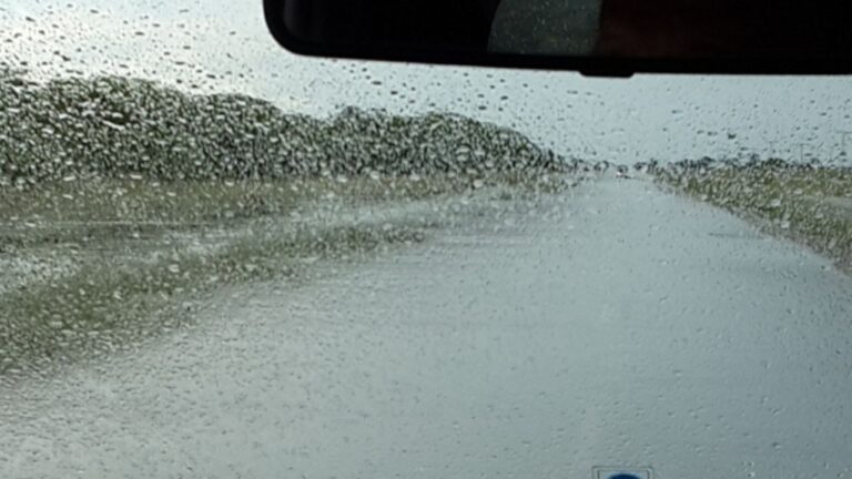 Niebla y lluvias reducen visibilidad en varias rutas de Córdoba este martes