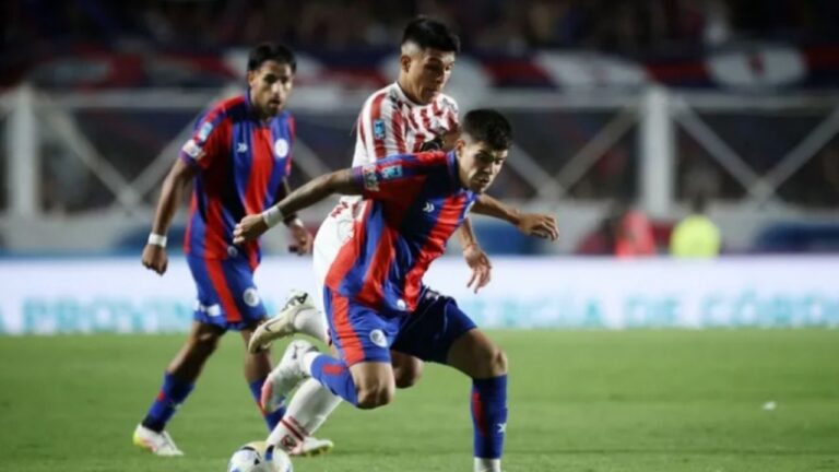 Instituto fue más, pero San Lorenzo se lo empató en el final