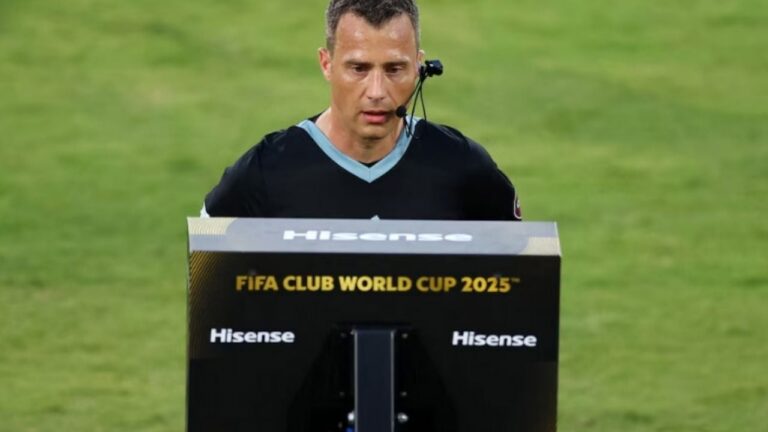 Cambios en el fútbol: habrá nuevas reglas contra las pérdidas de tiempo