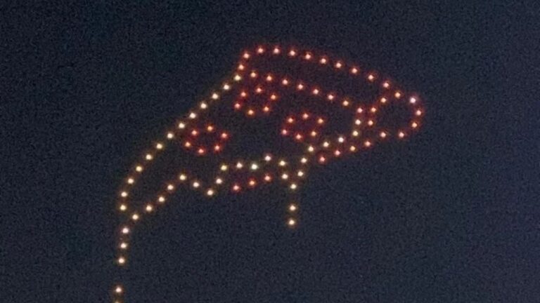 Carlos Paz: Indignación y rechazo por el show publicitario de drones