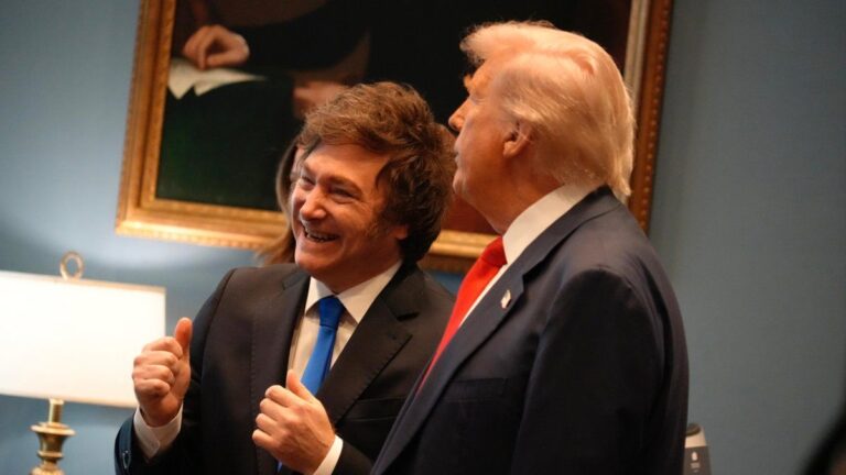 Javier Milei viaja a EEUU y participa de una cumbre con Donald Trump en plena escalada bélica