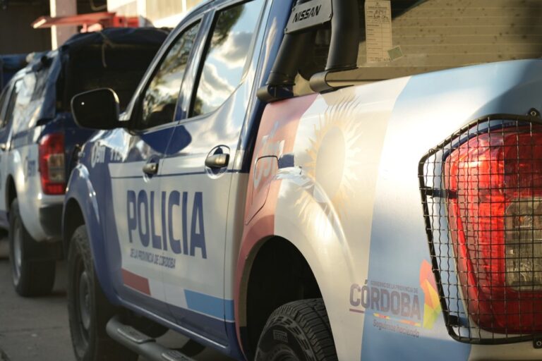 Violencia urbana en Córdoba: apuñalaron a un vecino por un auto mal estacionado