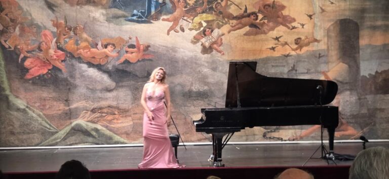 Svetlana Smolina deslumbró en la apertura del ciclo de la Fundación ProArte Córdoba