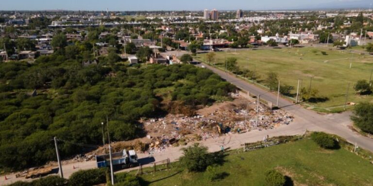 Córdoba: retiraron 4.194 toneladas de residuos en distintos basurales de la ciudad