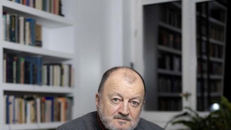 Alejandro Gándara, escritor: He aprendido a vivir la vida sin fantasías y sin miedo