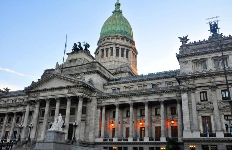 El Colegio de Abogados de Córdoba busca suspender artículos de la Reforma Laboral