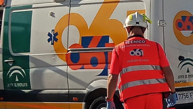 Cuatro jóvenes heridos al salirse de la vía con un todoterreno en Santaella