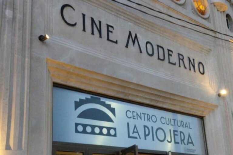 Córdoba: corte total en avenida Colón por el festival La Piojera resiste con memoria