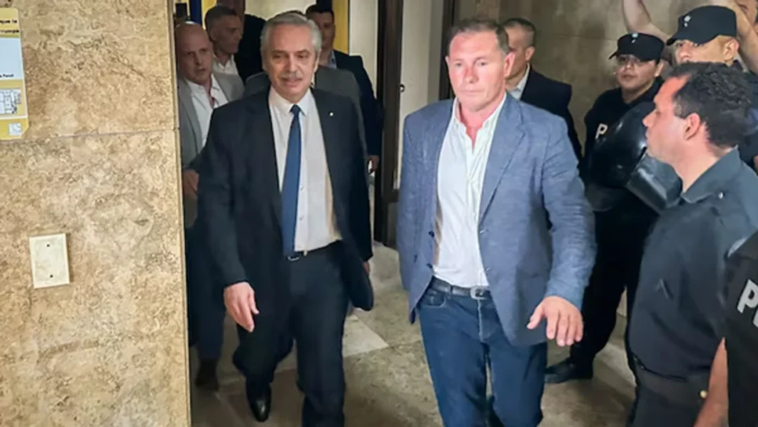 Alberto Fernández en el marco de la causa Seguros