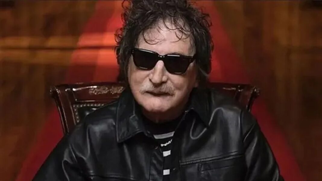 Charly García en su hogar tras recibir el alta médica