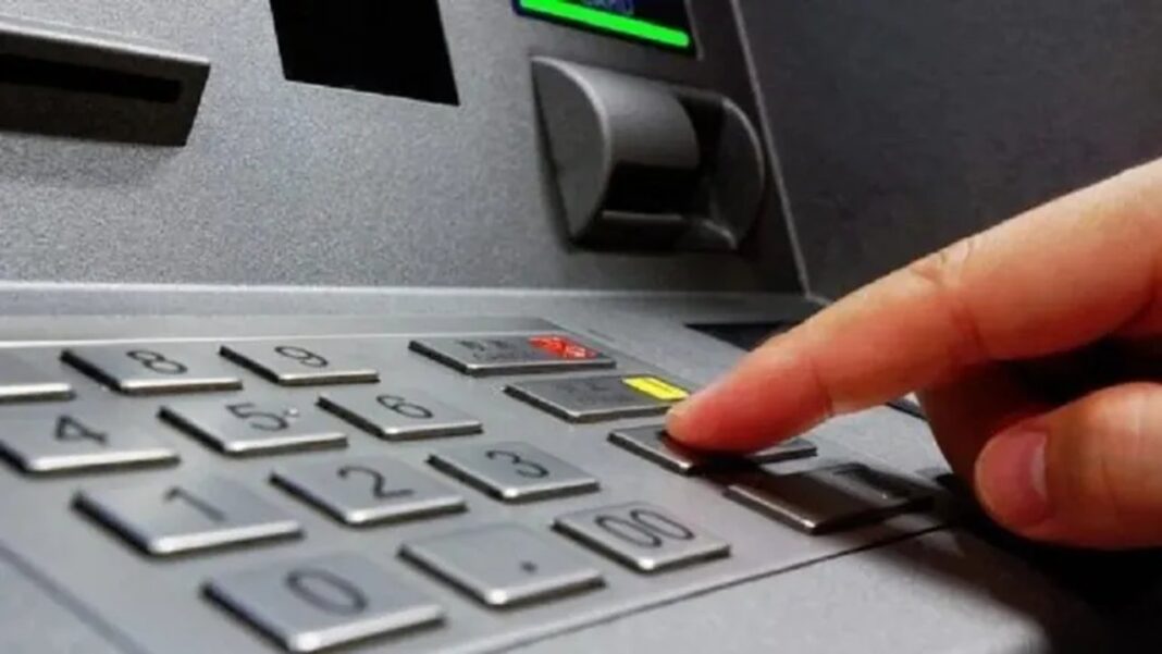 Cajero automático en Córdoba con fallo judicial sobre extracciones fraudulentas