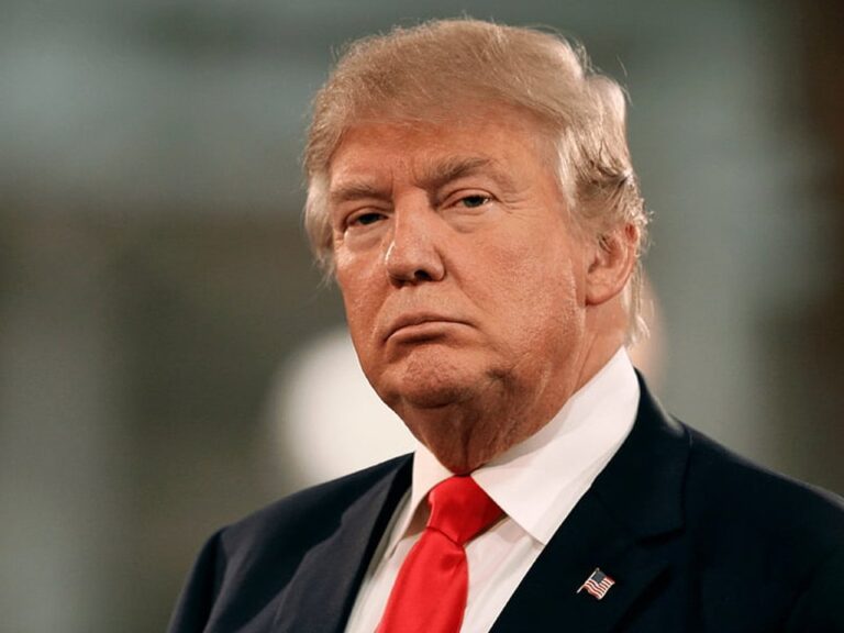 Donald Trump durante un discurso público.