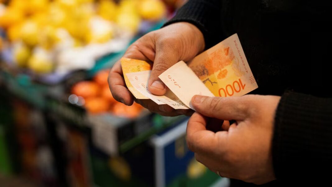 Gráfico de inflación y logo del INDEC en un fondo relacionado con economía