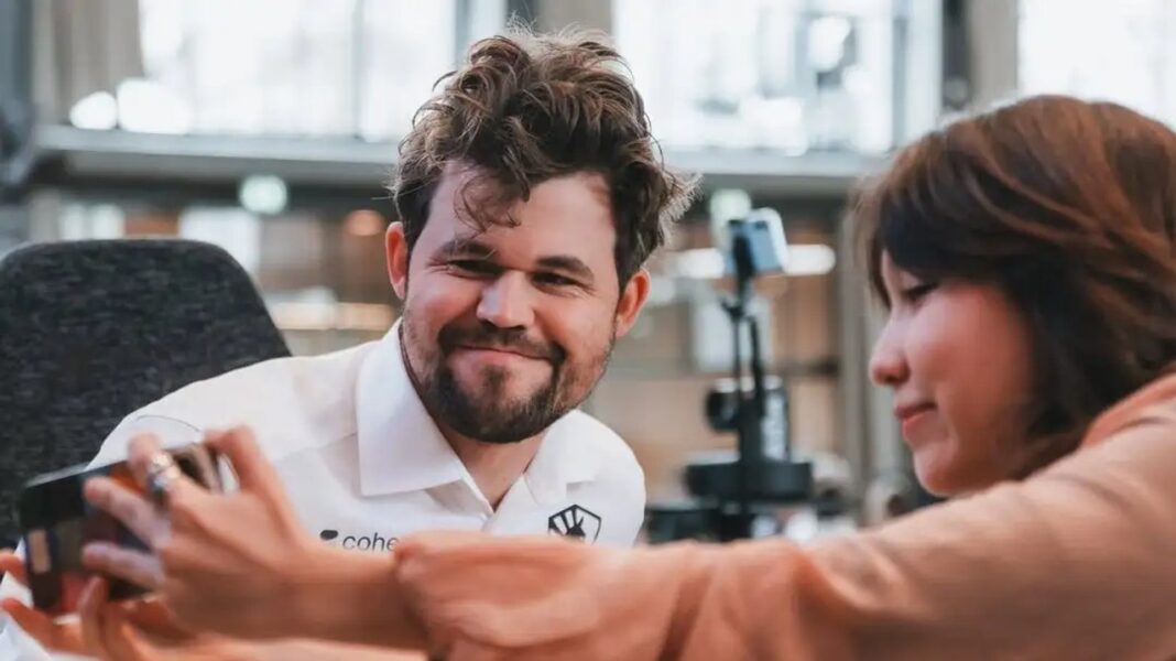 Magnus Carlsen y Alua Nurman en el Grenke Chess Festival