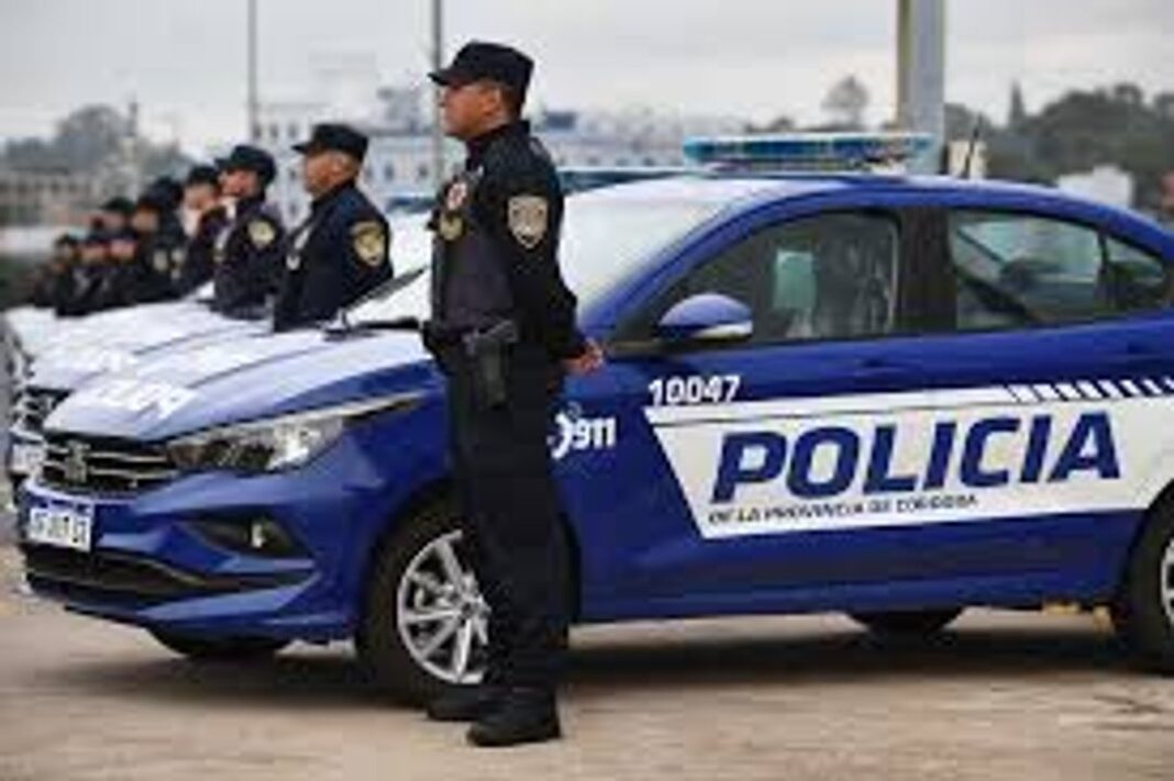 Operativo policial en distintos barrios de la ciudad de Córdoba