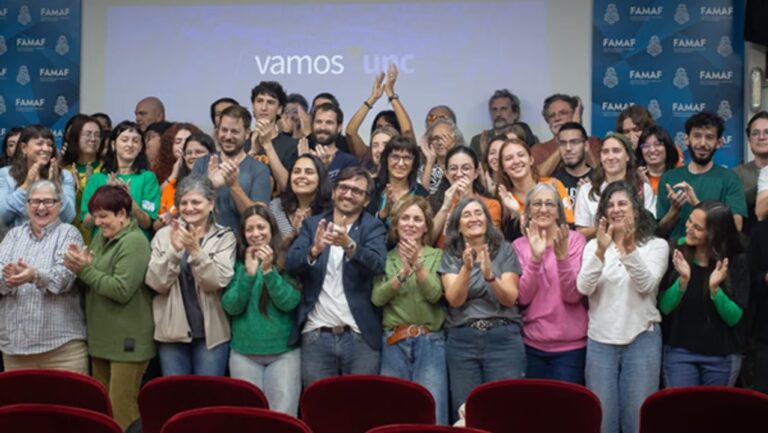Pedro Pérez y Liliana Córdoba durante el lanzamiento de Vamos UNC en Ciudad Universitaria