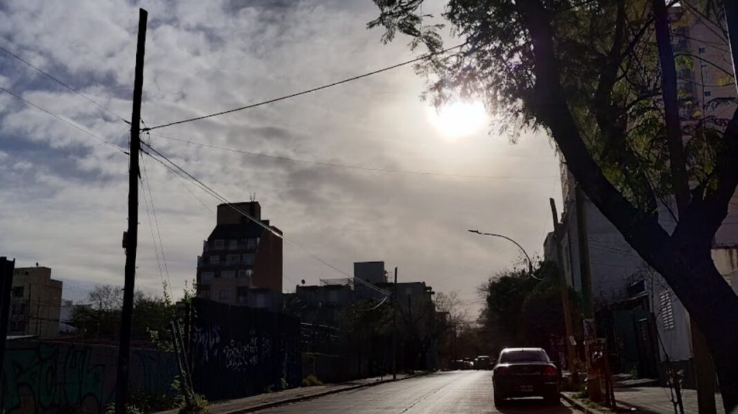Mapa del pronóstico del tiempo mostrando tormentas sobre la provincia de Córdoba
