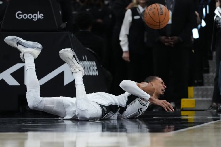 Victor Wembanyama, jugador de San Antonio Spurs, en un partido de la NBA.