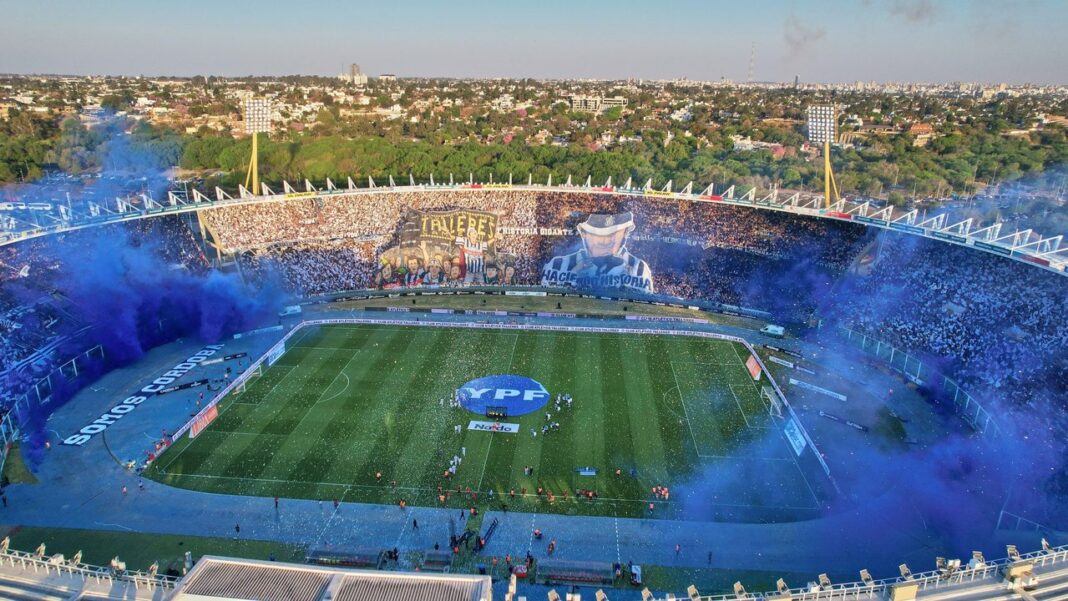 Estadio Mario Alberto Kempes de Córdoba durante un clásico entre Talleres y Belgrano