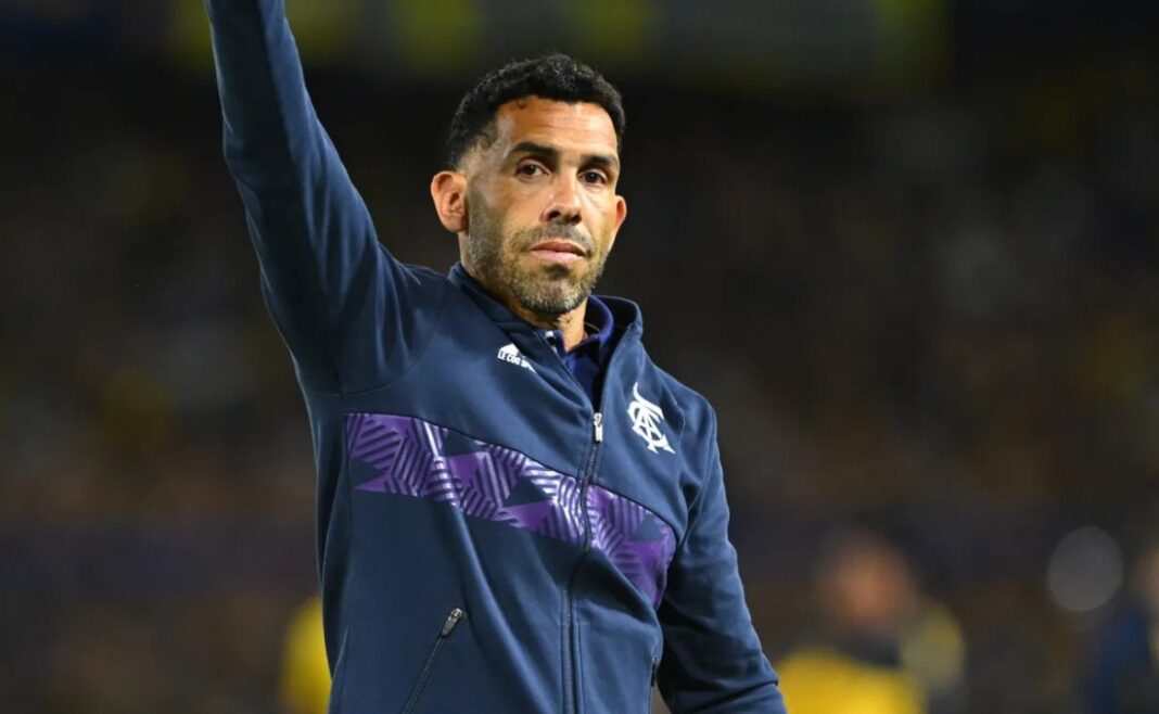 Carlos Tévez durante su etapa como entrenador de Talleres de Córdoba