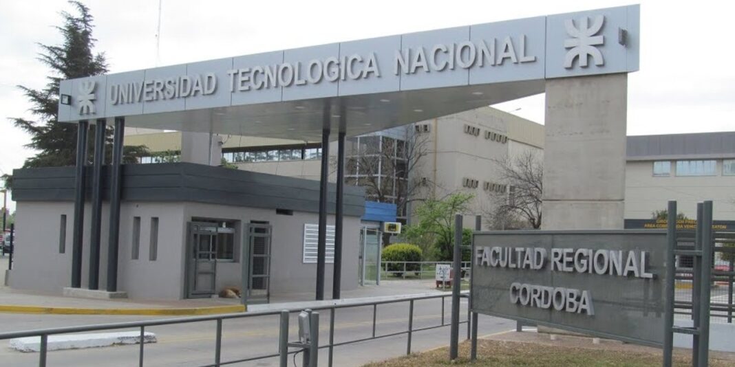 Capacitación de trabajadores de la calle en jardinería por la UTN Córdoba